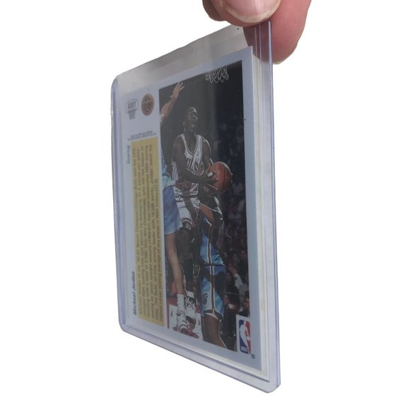 Upper Deck 1992 Michael Jordan Hologram Card No. AW1 - Picture 8 of 10
